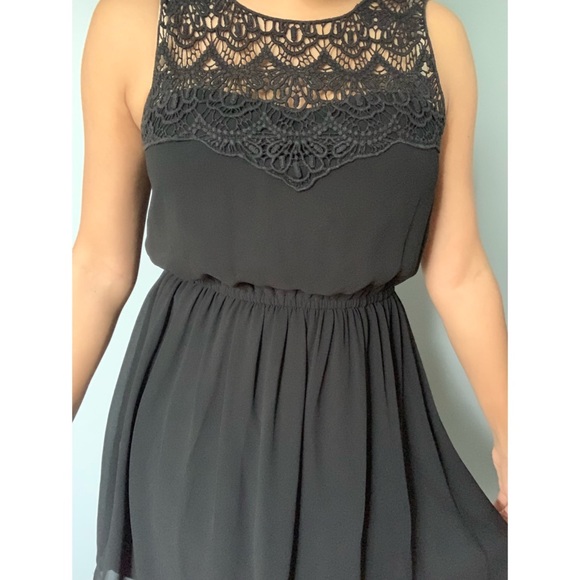 Forever21 black dress - Picture 4 of 10